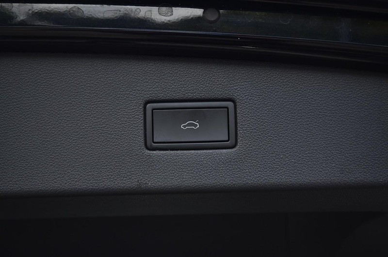 Volkswagen Tiguan Vehicle Image 27