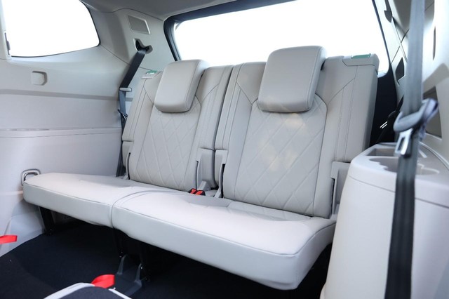 Volkswagen Atlas Vehicle Image 32