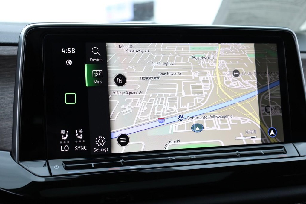 Volkswagen Atlas Vehicle Full-screen Gallery Image 17