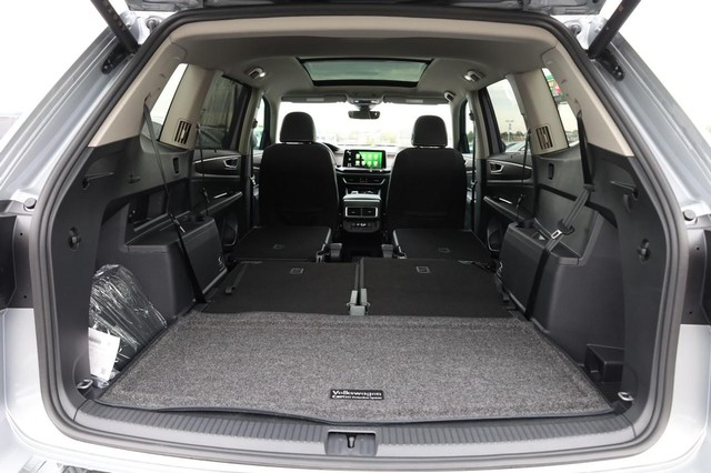 Volkswagen Atlas Vehicle Image 09