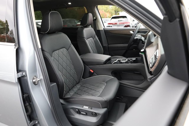 Volkswagen Atlas Vehicle Image 32