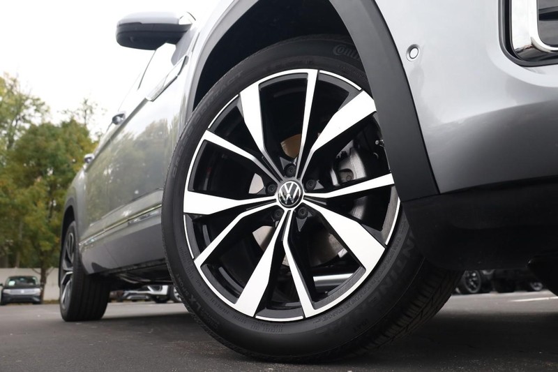 Volkswagen Atlas Vehicle Image 03