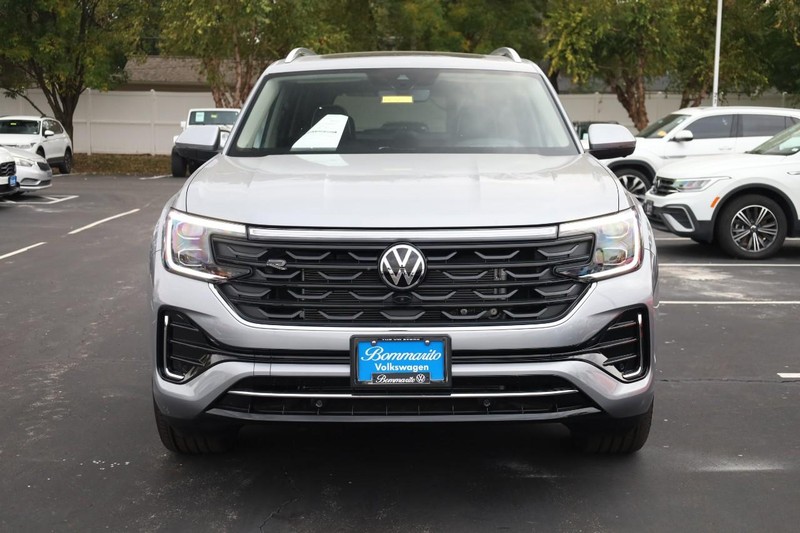Volkswagen Atlas Vehicle Image 04