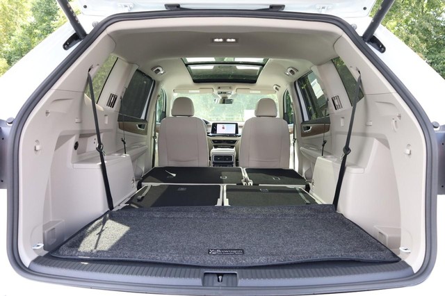 Volkswagen Atlas Vehicle Image 09