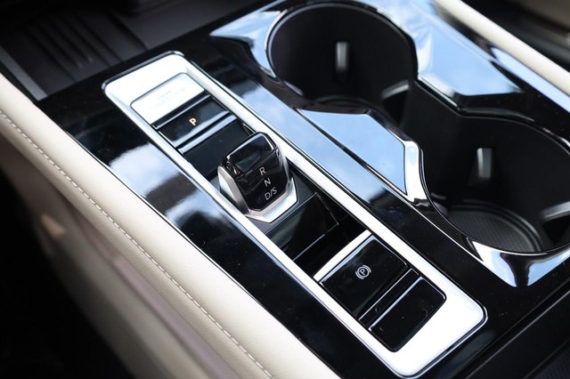 Volkswagen Atlas Vehicle Image 19