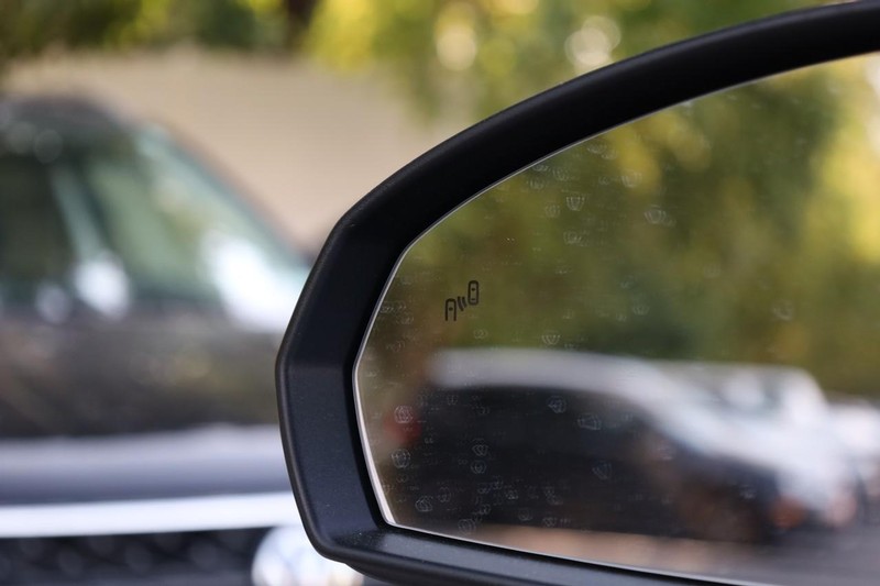 Volkswagen Taos Vehicle Image 19