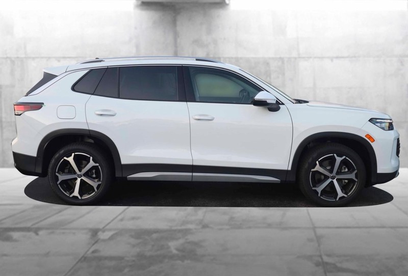 Volkswagen Tiguan Vehicle Image 05