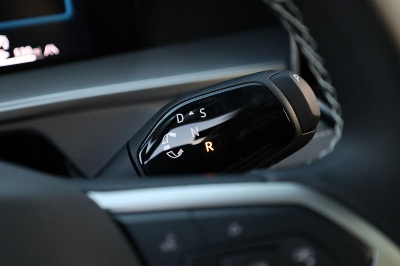 Volkswagen Tiguan Vehicle Image 16