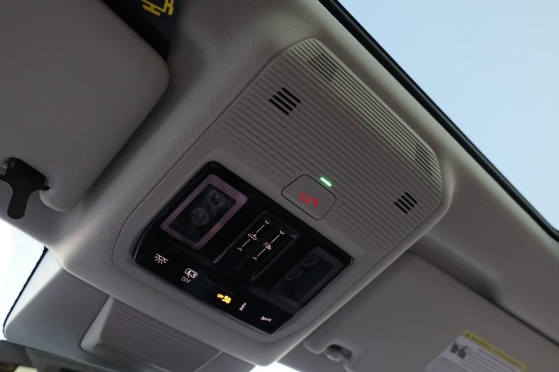 Volkswagen Tiguan Vehicle Image 18