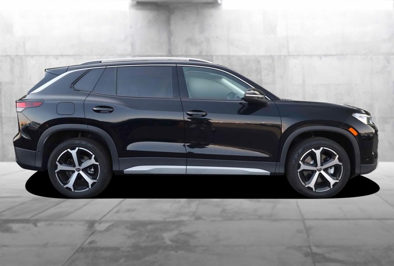 Volkswagen Tiguan Vehicle Image 05