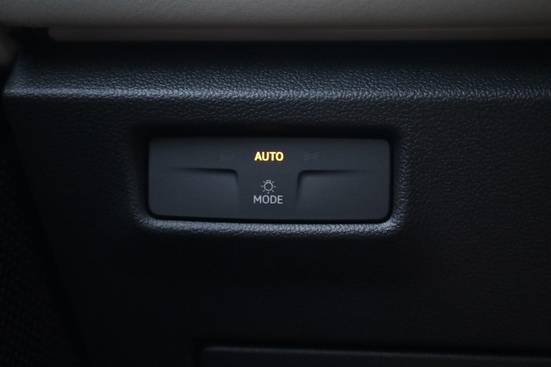 Volkswagen Tiguan Vehicle Image 20