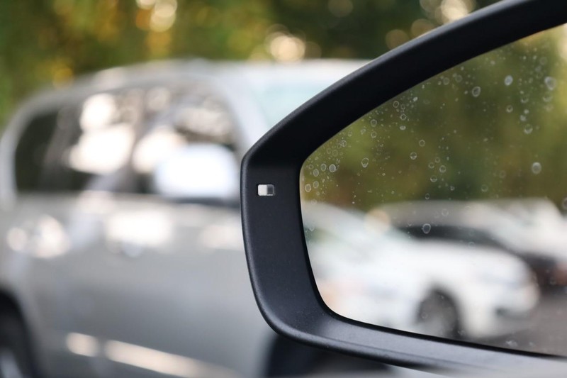 Volkswagen Tiguan Vehicle Image 21