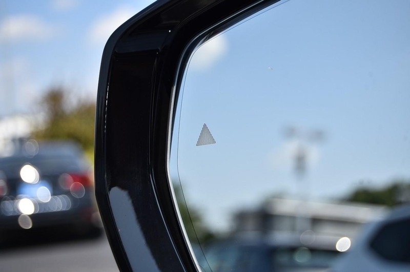 Jeep Grand Cherokee Vehicle Image 11