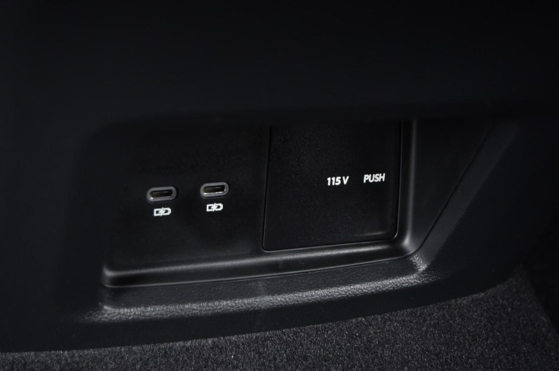 Volkswagen Atlas Cross Sport Vehicle Image 23