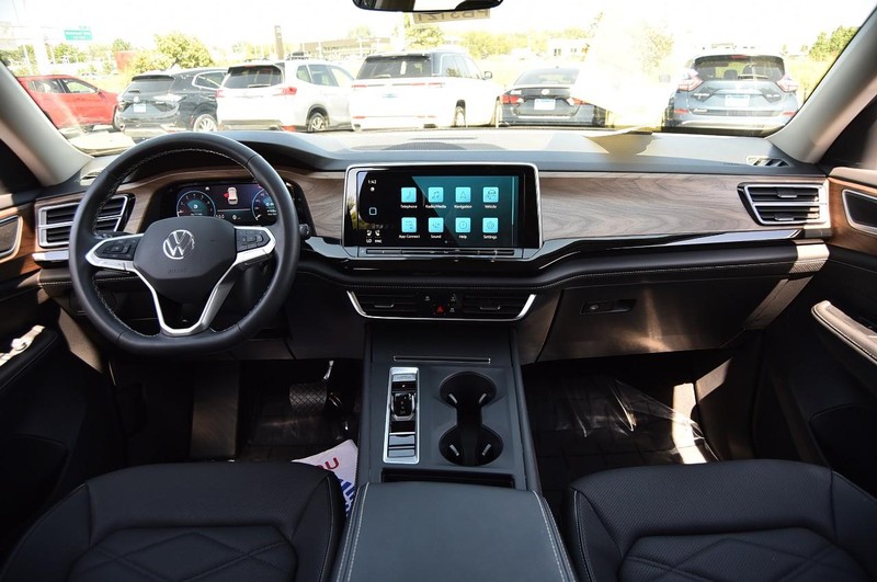 Volkswagen Atlas Vehicle Image 07