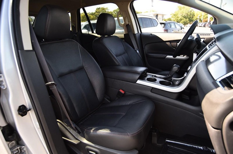 Ford Edge Vehicle Image 17