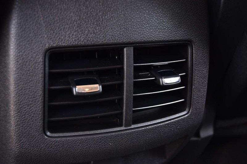 Ford Edge Vehicle Image 19