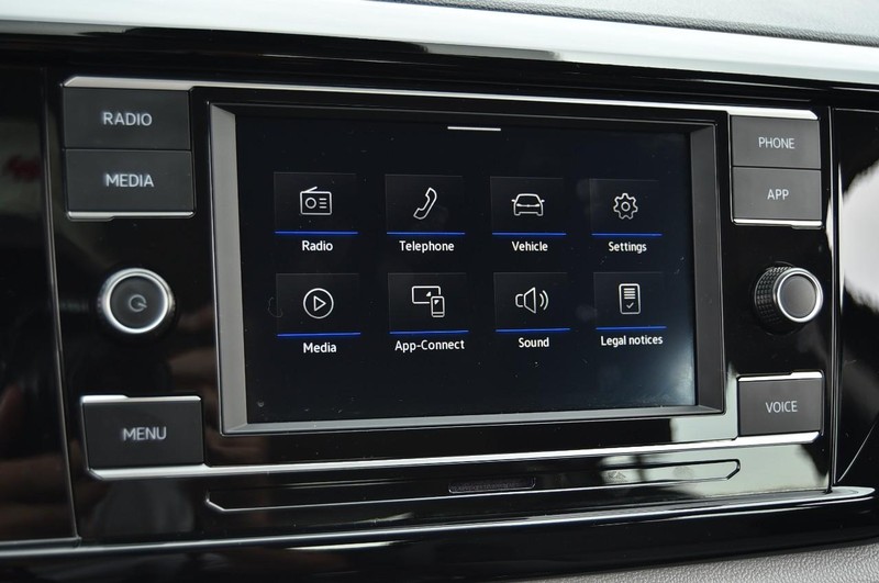 Volkswagen Taos Vehicle Image 14