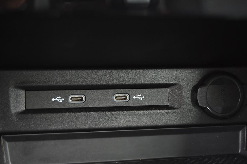 Volkswagen Taos Vehicle Image 16