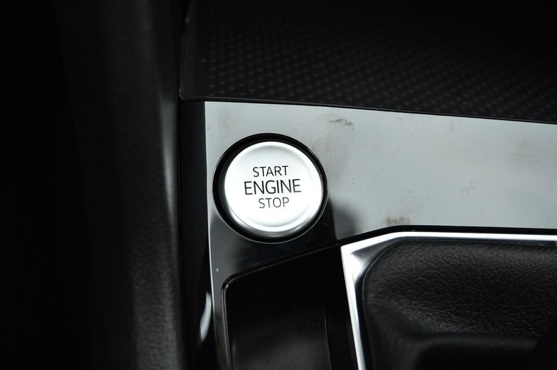 Volkswagen Taos Vehicle Image 17