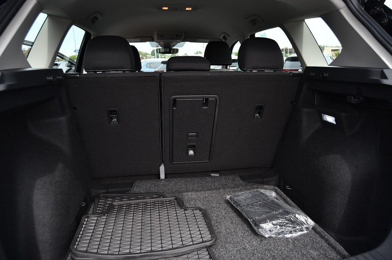 Volkswagen Taos Vehicle Image 22