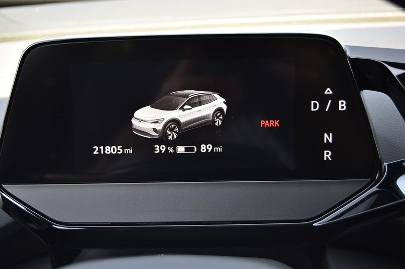 Volkswagen ID.4 Vehicle Full-screen Gallery Image 12