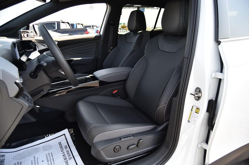 Volkswagen ID.4 Vehicle Full-screen Gallery Image 20