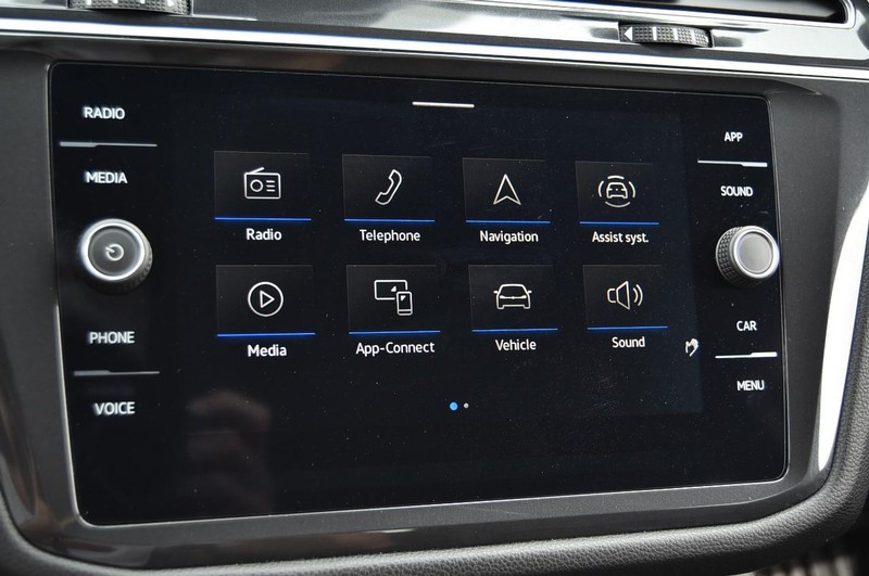 Volkswagen Tiguan Vehicle Image 14