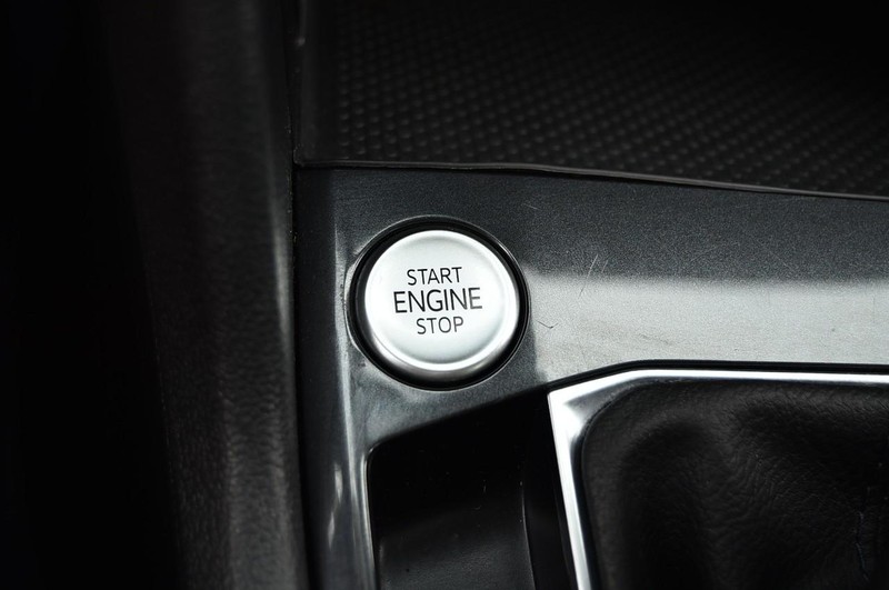 Volkswagen Tiguan Vehicle Image 17