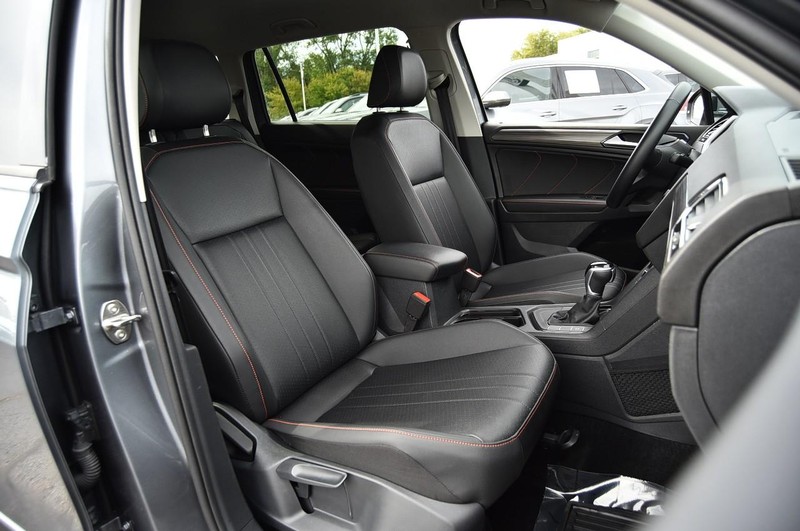 Volkswagen Tiguan Vehicle Image 20