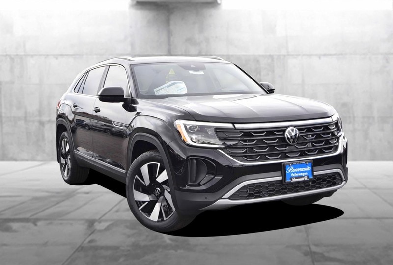 Volkswagen Atlas Cross Sport Vehicle Image 02