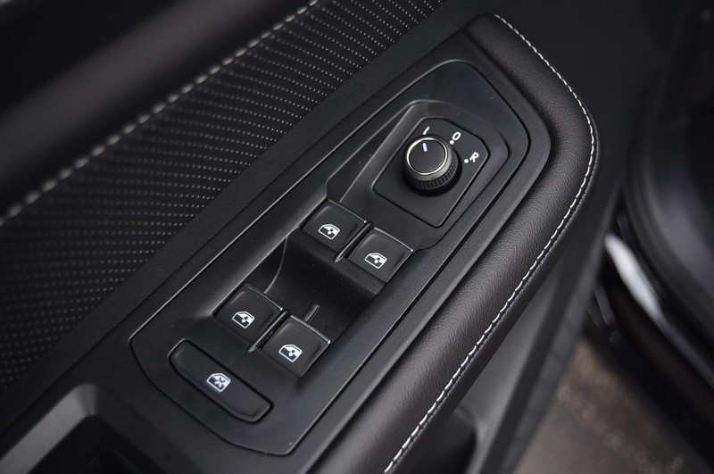 Volkswagen Atlas Cross Sport Vehicle Image 08