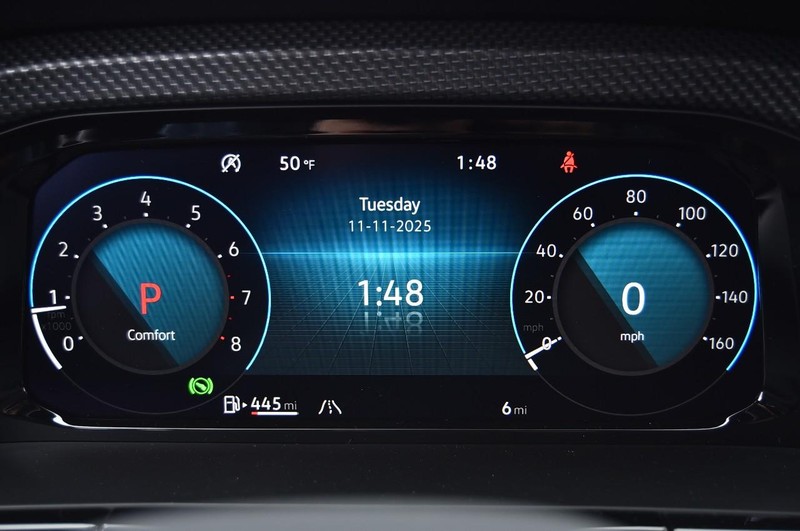 Volkswagen Atlas Cross Sport Vehicle Image 12