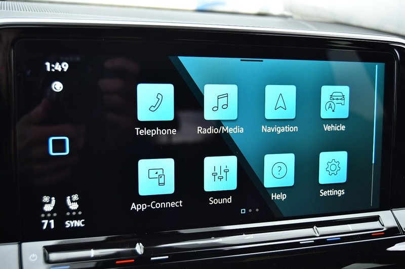 Volkswagen Atlas Cross Sport Vehicle Image 14