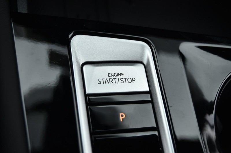 Volkswagen Atlas Cross Sport Vehicle Image 17