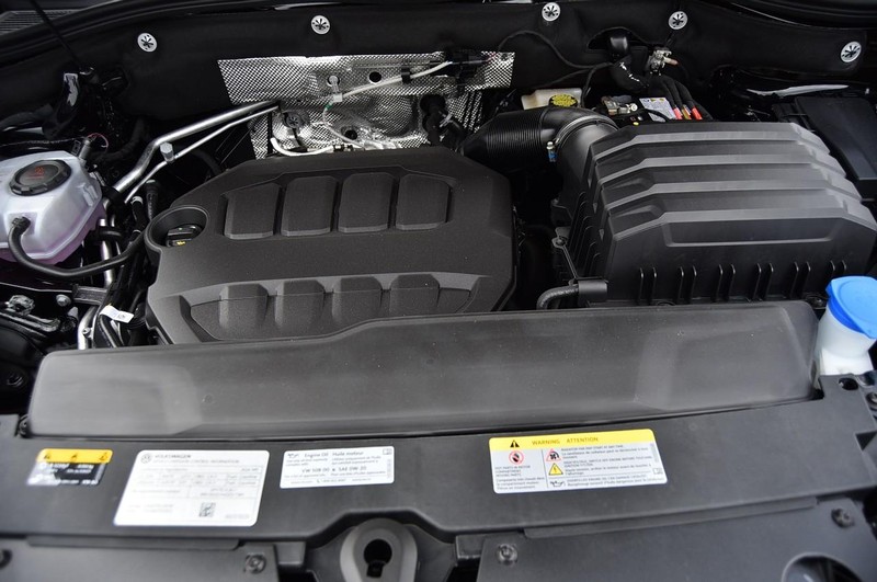 Volkswagen Atlas Cross Sport Vehicle Image 27