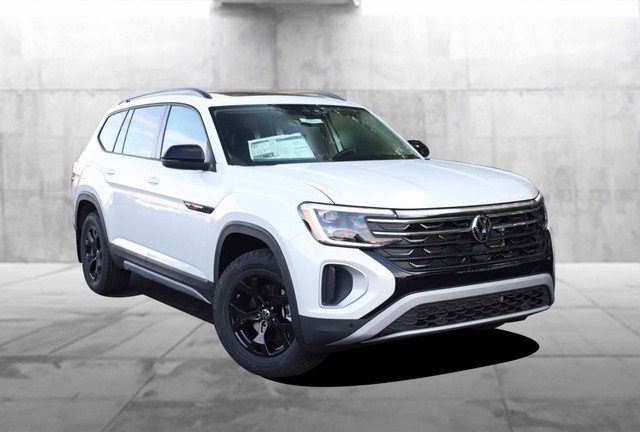 Volkswagen Atlas Vehicle Image 02