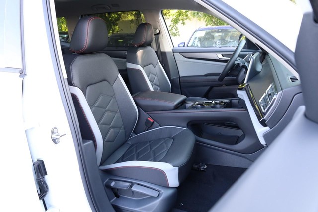 Volkswagen Atlas Vehicle Image 30