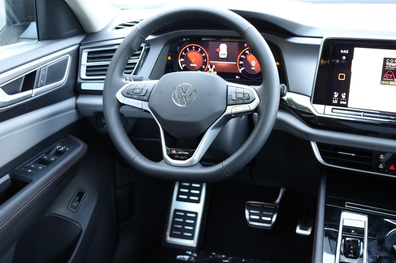 Volkswagen Atlas Vehicle Full-screen Gallery Image 27