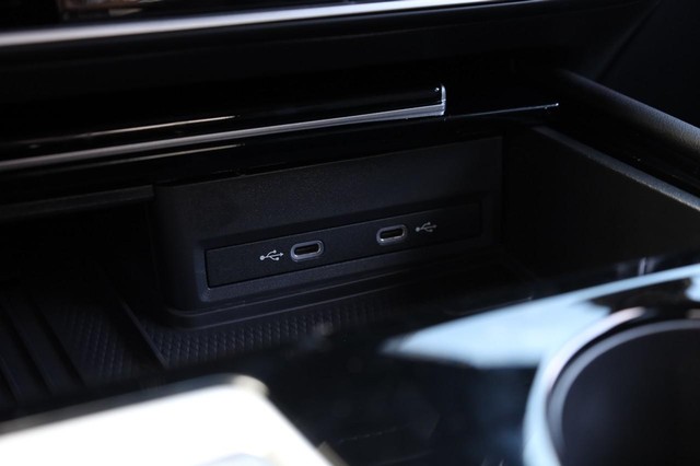 Volkswagen Atlas Vehicle Image 16