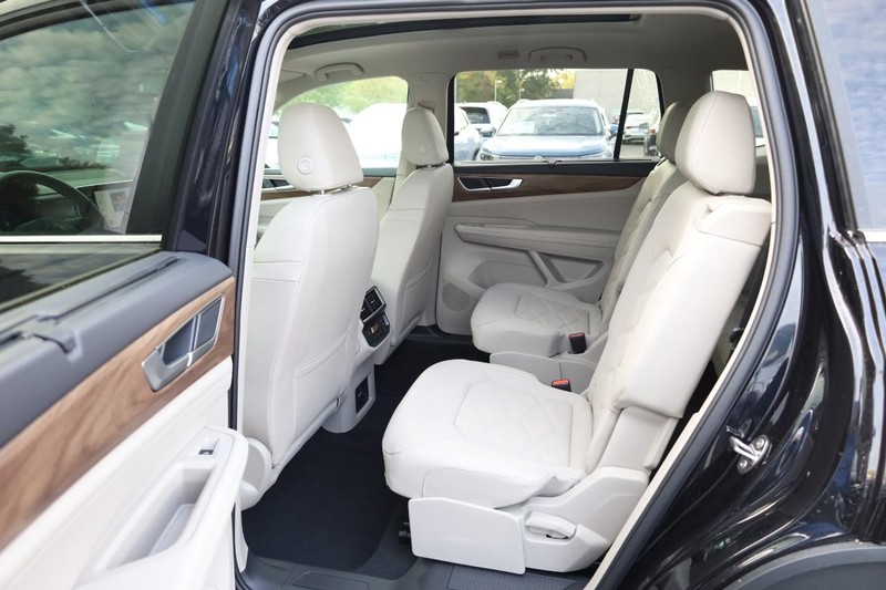 Volkswagen Atlas Vehicle Image 24