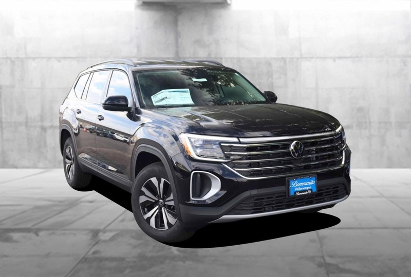 Volkswagen Atlas Vehicle Image 02