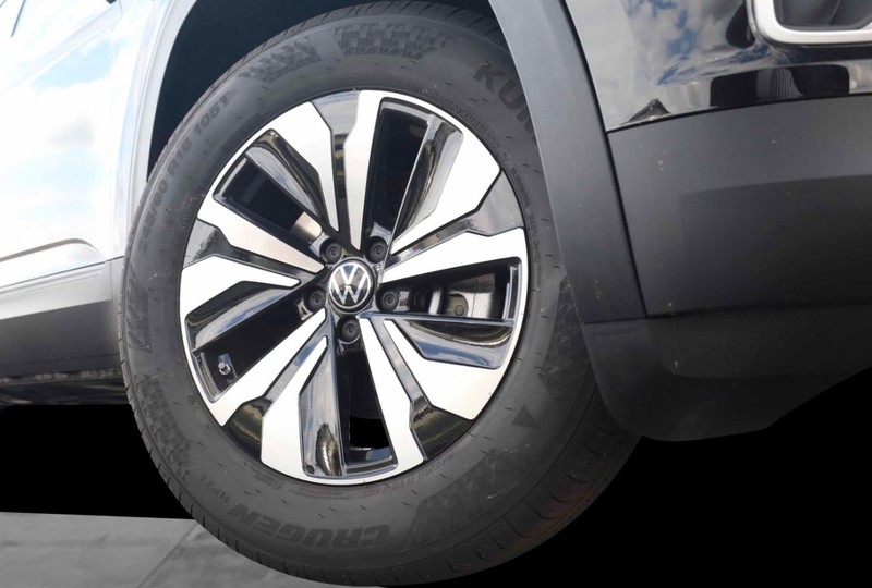 Volkswagen Atlas Vehicle Image 03