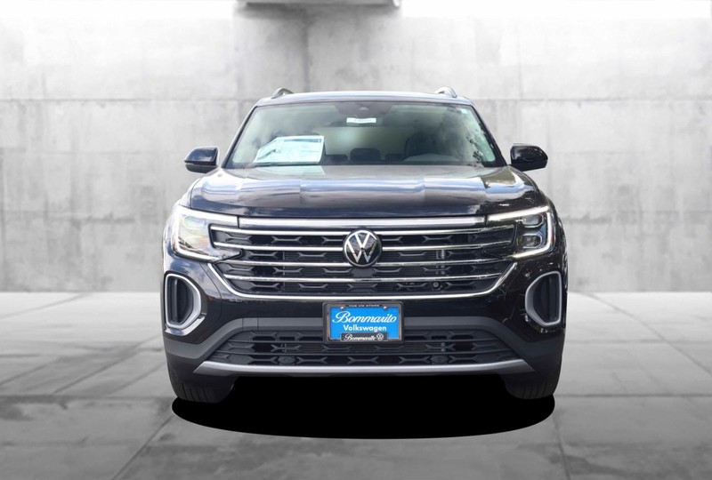 Volkswagen Atlas Vehicle Image 04