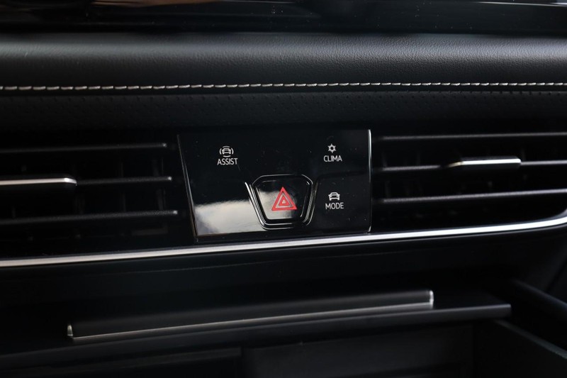 Volkswagen Atlas Vehicle Image 15