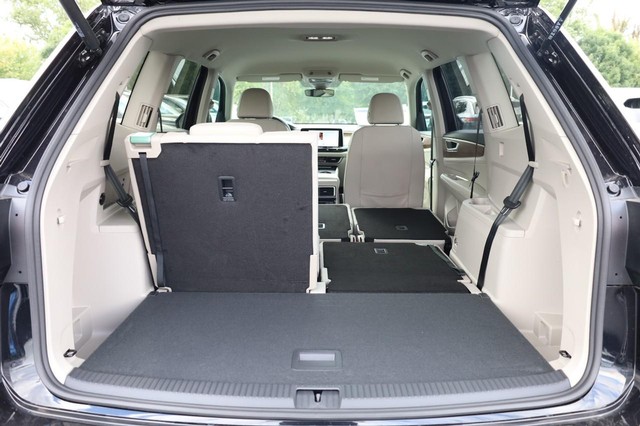 Volkswagen Atlas Vehicle Image 08