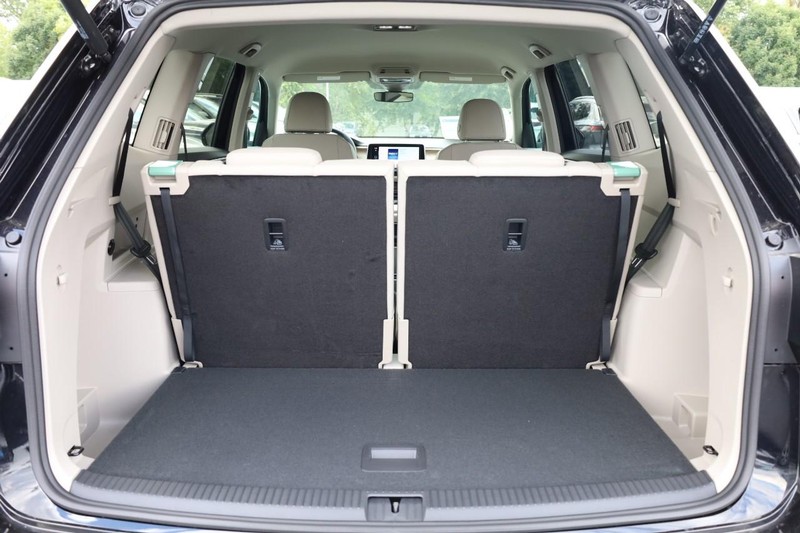 Volkswagen Atlas Vehicle Image 07