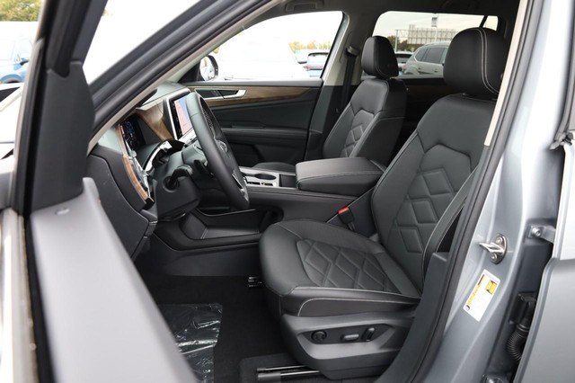 Volkswagen Atlas Vehicle Image 10