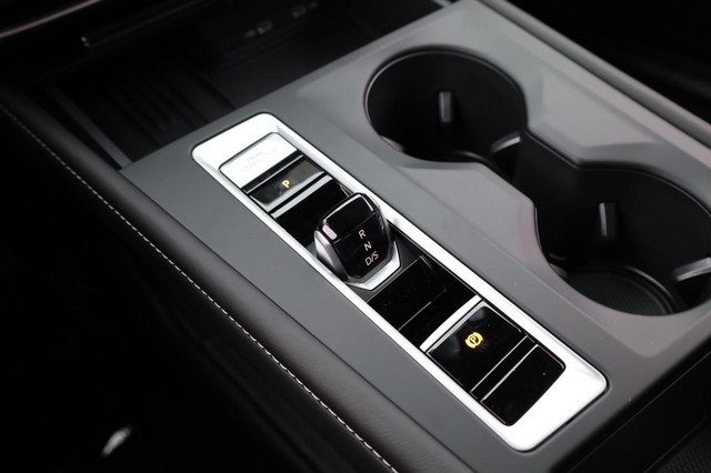 Volkswagen Atlas Vehicle Image 17