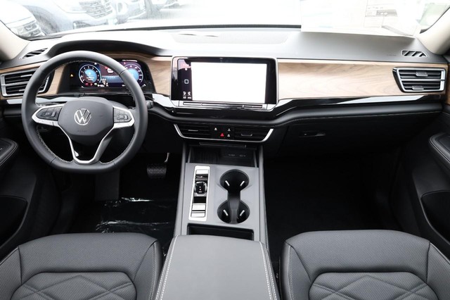 Volkswagen Atlas Vehicle Image 24